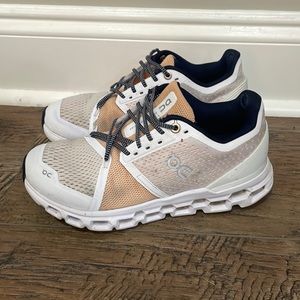 On Cloud cloudstratus white navy gold size 6